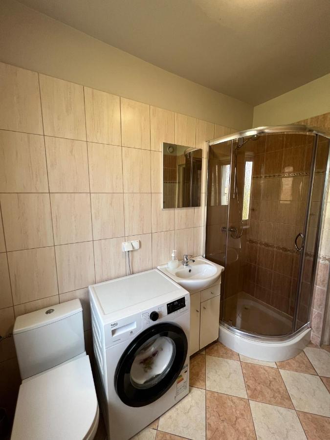 Kwatery Prywatne Jasmin Gniezno Buitenkant foto