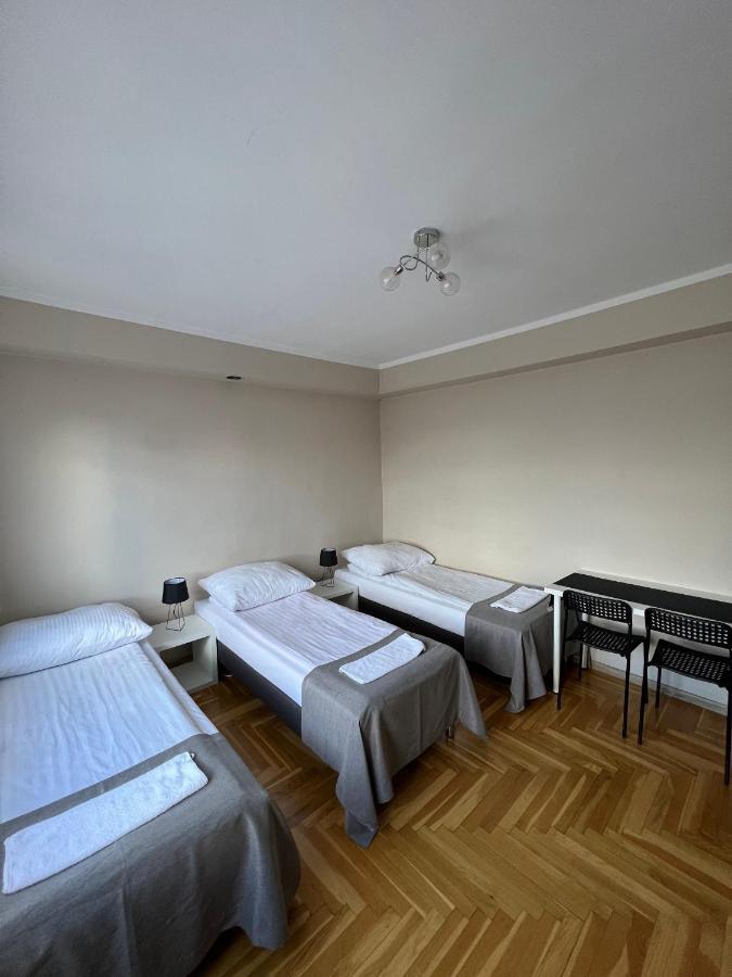 Kwatery Prywatne Jasmin Gniezno Buitenkant foto